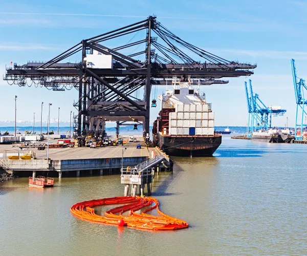 Industriegetriebe & Untersetzungsgetriebe für Marine & Offshore